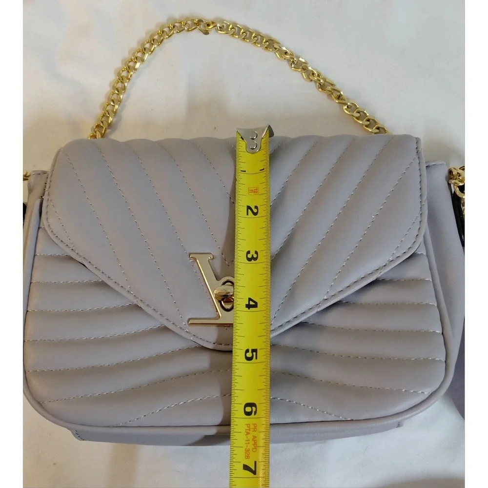 Valentino Orlandi Chevron Quilted Crossbody Bag Light Purple Lavender Coin Pouch